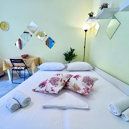 Garden Suite, Pula, Sardinia بيت للعطل