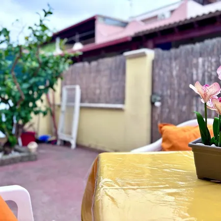 بيت للعطل Garden Suite, Pula, Sardinia بولا